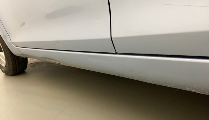 2013 Maruti Swift Dzire VXI REGAL EDITION, Petrol, Manual, 50,544 km, Left running board - Slightly dented
