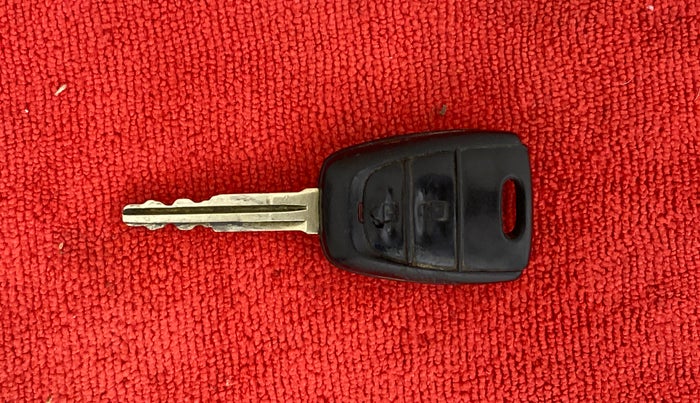 2015 Hyundai Grand i10 SPORTZ 1.2 KAPPA VTVT, Petrol, Manual, 77,660 km, Lock system - Remote key not functional