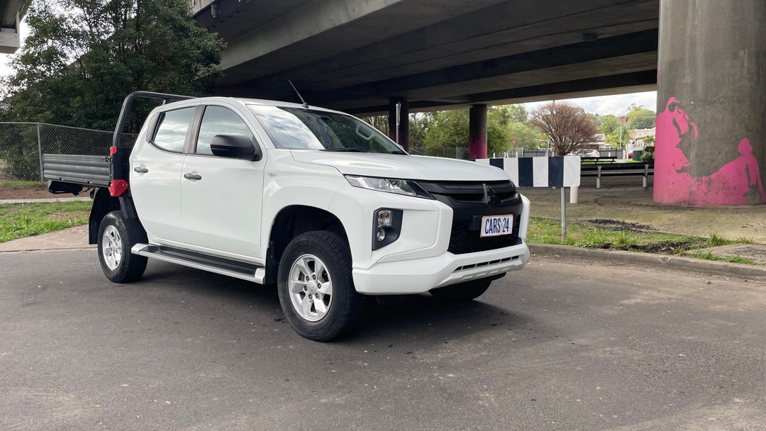 Right Front Diagonal (45- Degree) View