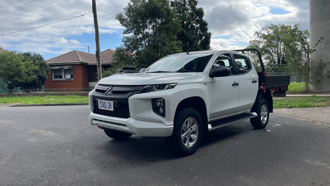 Left Front Diagonal (45- Degree) View