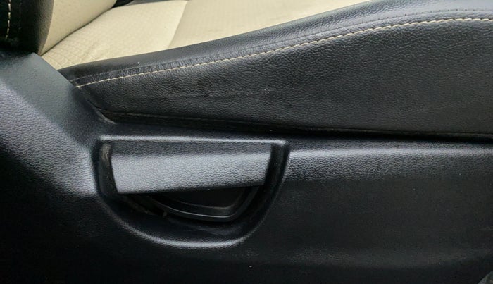 2019 Hyundai NEW SANTRO 1.1 MAGNA MT, Petrol, Manual, 37,687 km, Driver Side Adjustment Panel