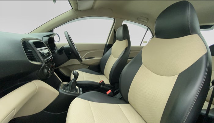 2019 Hyundai NEW SANTRO 1.1 MAGNA MT, Petrol, Manual, 37,687 km, Right Side Front Door Cabin