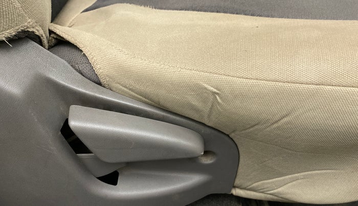 2017 Datsun Go T, Petrol, Manual, 1,02,317 km, Driver Side Adjustment Panel