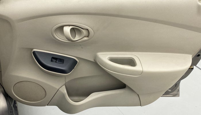 2017 Datsun Go T, Petrol, Manual, 1,02,317 km, Driver Side Door Panels Control