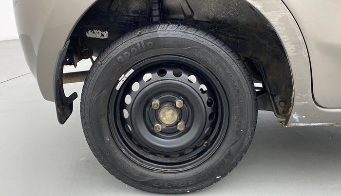 2017 Datsun Go T, Petrol, Manual, 1,02,317 km, Right Rear Wheel