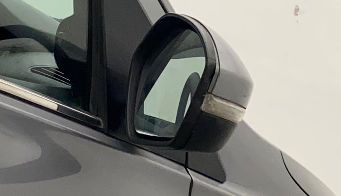 2018 Tata TIGOR XZA PETROL, Petrol, Automatic, 48,115 km, Right rear-view mirror - Cover has minor damage