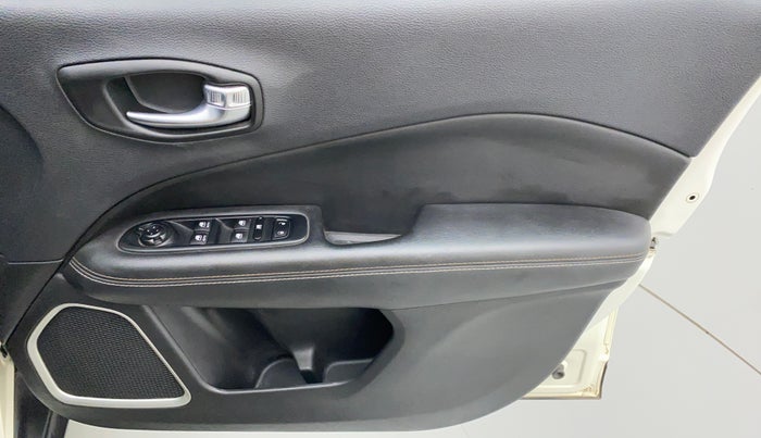 2017 Jeep Compass 2.0 SPORT, Diesel, Manual, 52,950 km, Driver Side Door Panels Control