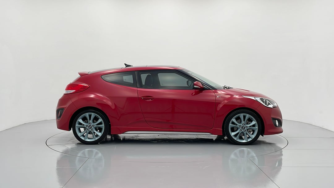 2017 Hyundai Veloster Sr Turbo, Manual, 62733 km, Right Side View