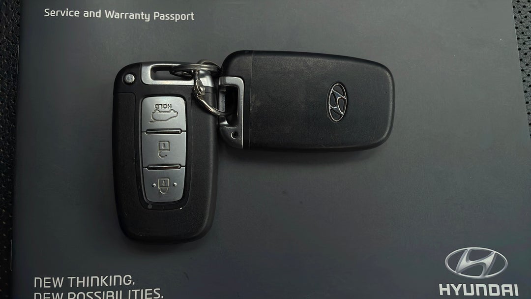 2017 Hyundai Veloster Sr Turbo, Manual, 62733 km, Key Close-up