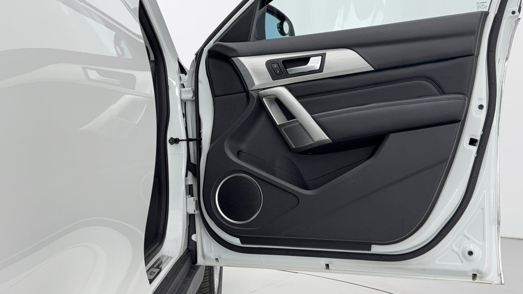 2019 Haval H2 Lux (4x2), Automatic, 37117 km, Speaker View