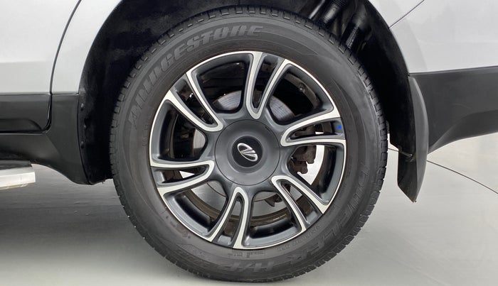 2018 Mahindra MARAZZO M8 7 STR, Diesel, Manual, 21,211 km, Left Rear Wheel