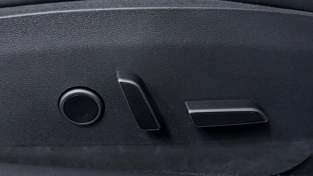 2021 Tesla Model 3 Standard Range Plus Rwd, Automatic, 48226 km, Drivers Side Adjustment Panel