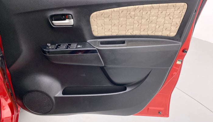 2017 Maruti Wagon R 1.0 VXI, Petrol, Manual, 4,036 km, Driver Side Door Panels Control