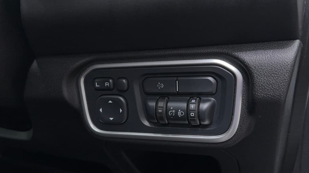 2021 GWM Ute Cannon (4x2), Automatic, 113071 km, Utility Switches/Buttons