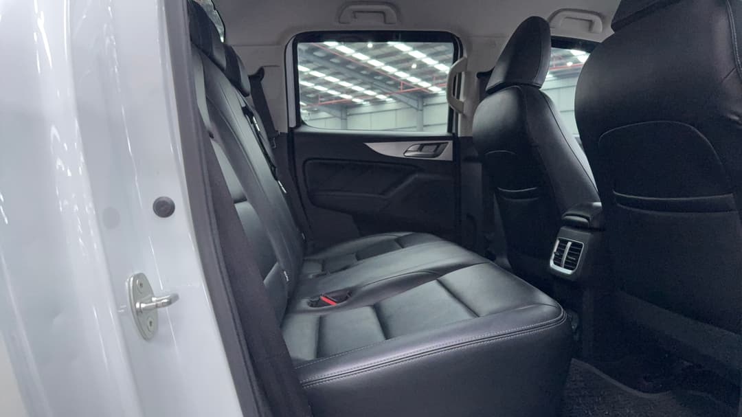 2021 GWM Ute Cannon (4x2), Automatic, 113071 km, Right Side Rear Door Cabin View