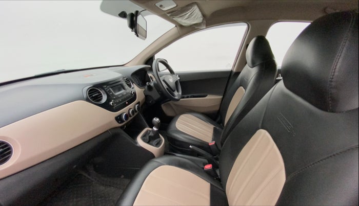 2015 Hyundai Grand i10 SPORTZ 1.2 KAPPA VTVT, Petrol, Manual, 50,988 km, Right Side Front Door Cabin