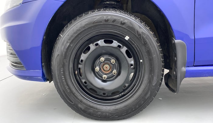 2019 Volkswagen Ameo Trendline 1.0, Petrol, Manual, 53,027 km, Left Front Wheel