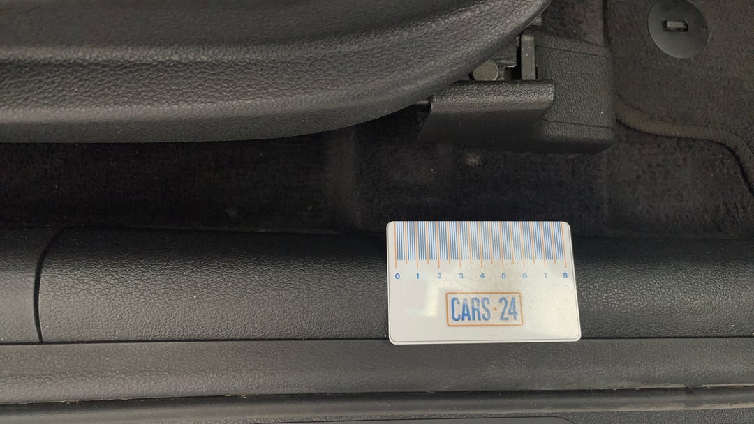 Floors / Carpets Cigarette Burn