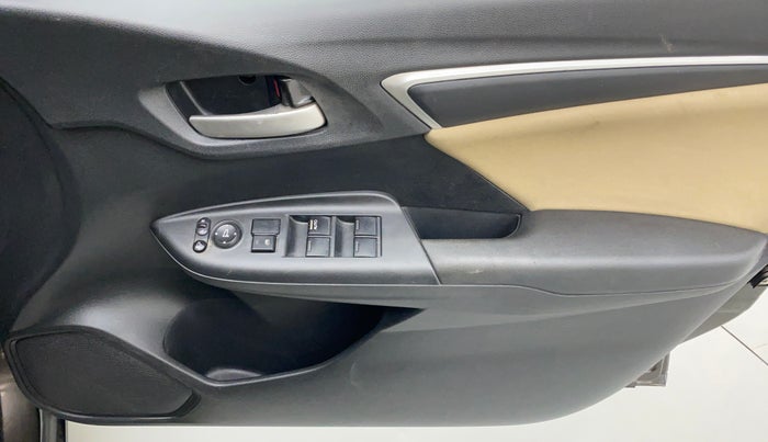 2018 Honda Jazz 1.2 V AT, Petrol, Automatic, 31,487 km, Driver Side Door Panels Control