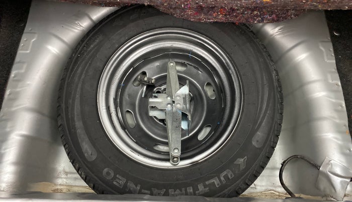 2019 Datsun Redi Go A, Petrol, Manual, 32,329 km, Dicky (Boot door) - Tool missing