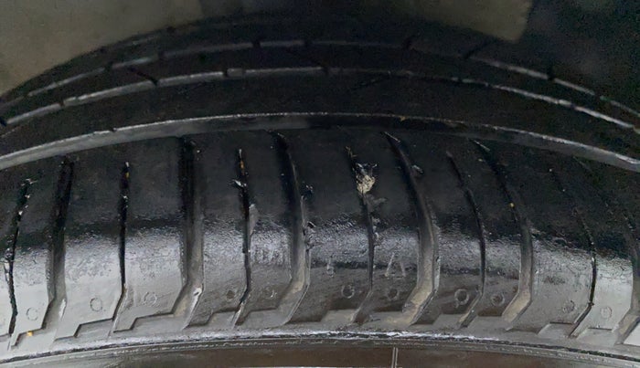 2018 Hyundai Verna 1.6 SX VTVT, Petrol, Manual, 59,884 km, Right Front Tyre Tread