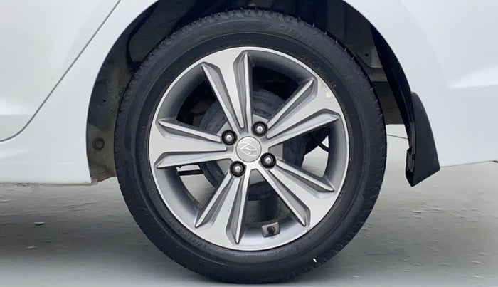 2018 Hyundai Verna 1.6 SX VTVT, Petrol, Manual, 59,884 km, Left Rear Wheel