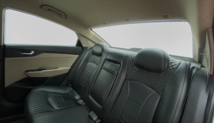 2018 Hyundai Verna 1.6 SX VTVT, Petrol, Manual, 59,884 km, Right Side Rear Door Cabin