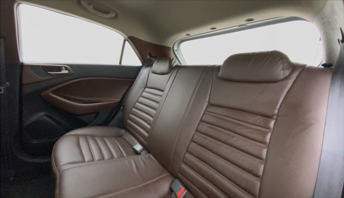 2018 Hyundai Elite i20 Magna Executive 1.2, Petrol, Manual, 13,857 km, Right Side Rear Door Cabin