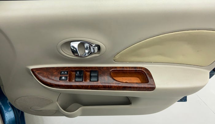 2014 Nissan Micra XV CVT, Petrol, Automatic, 26,096 km, Driver Side Door Panels Control