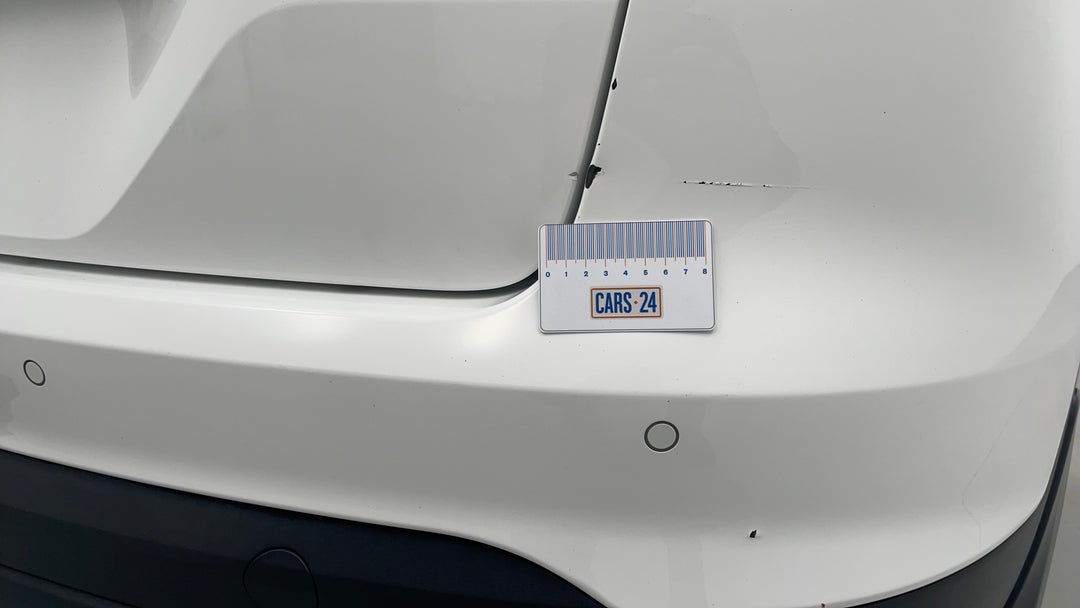 Bumper Rear Scratch