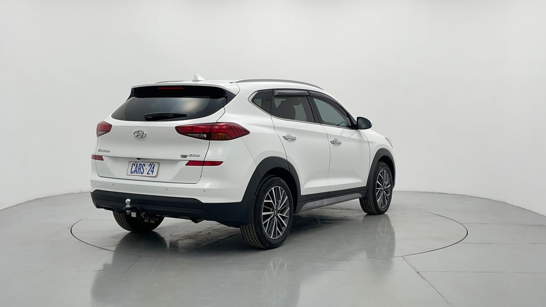 Right Back Diagonal (45- Degree) View