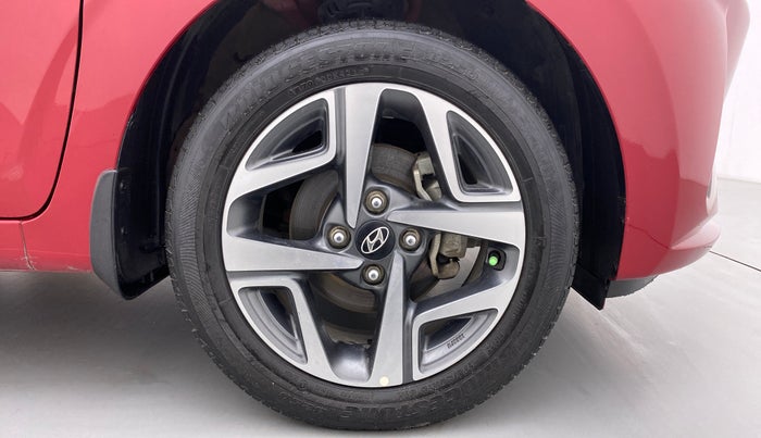 2020 Hyundai AURA SX PETROL, Petrol, Manual, 29,894 km, Right Front Wheel