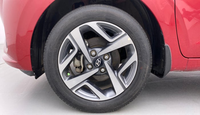 2020 Hyundai AURA SX PETROL, Petrol, Manual, 29,894 km, Left Front Wheel