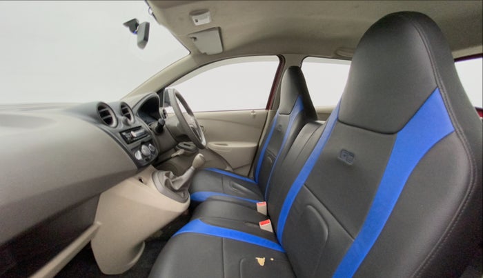 2015 Datsun Go T, Petrol, Manual, 32,495 km, Right Side Front Door Cabin
