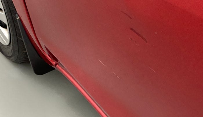 2015 Datsun Go T, Petrol, Manual, 32,495 km, Front passenger door - Minor scratches