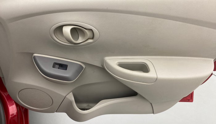2015 Datsun Go T, Petrol, Manual, 32,495 km, Driver Side Door Panels Control