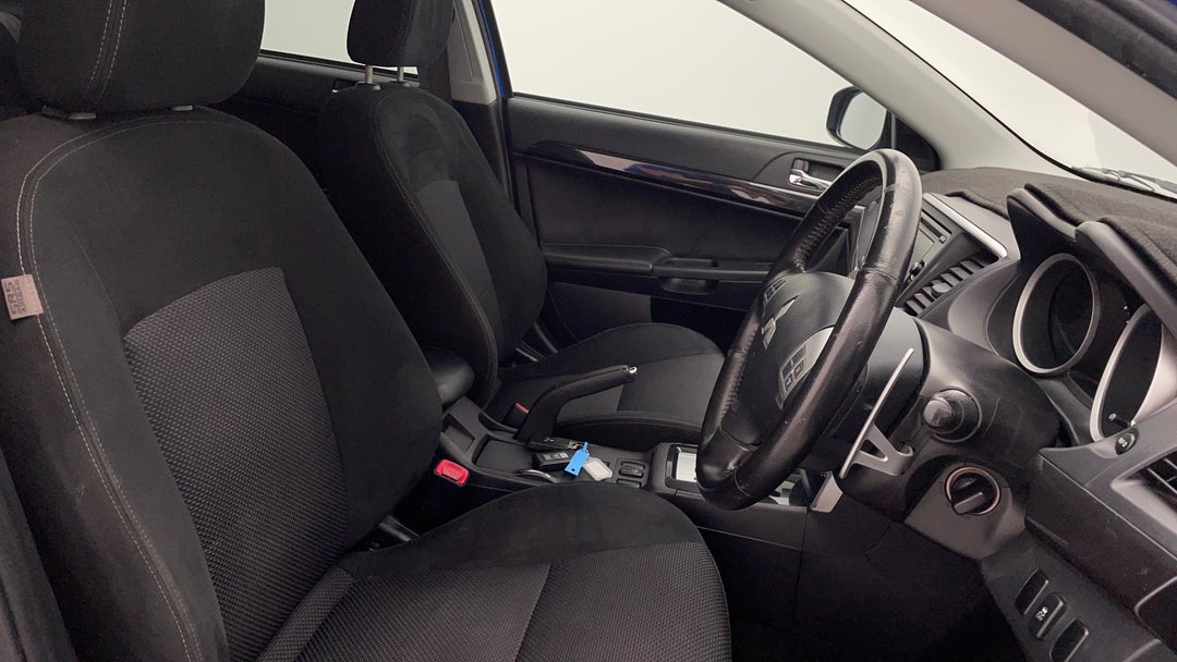 2016 Mitsubishi Lancer Gsr, Automatic, 120682 km, Right Side Front Door Cabin View