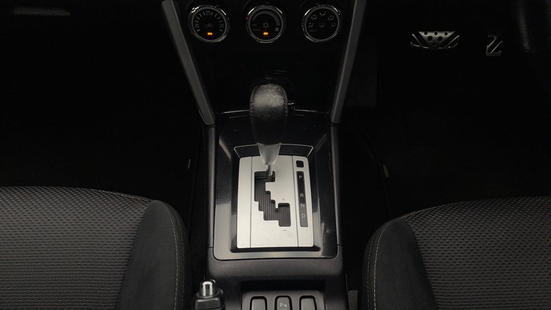 2016 Mitsubishi Lancer Gsr, Automatic, 120682 km, Gear Lever 