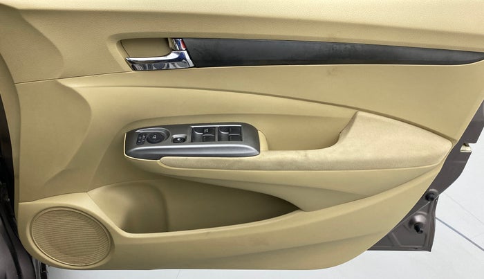 2013 Honda City V MT PETROL, Petrol, Manual, 86,071 km, Driver Side Door Panels Control