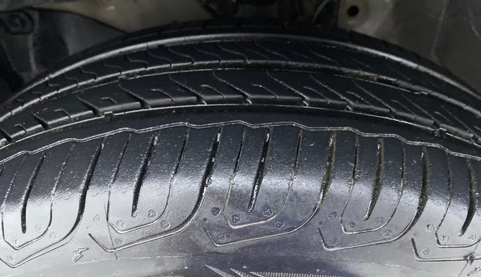 2013 Honda City V MT PETROL, Petrol, Manual, 86,071 km, Left Front Tyre Tread