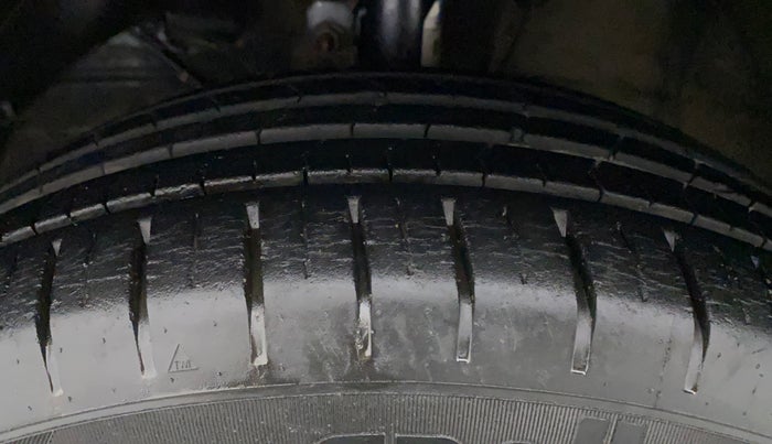 2018 Maruti Baleno ZETA PETROL 1.2, Petrol, Manual, 20,527 km, Left Front Tyre Tread