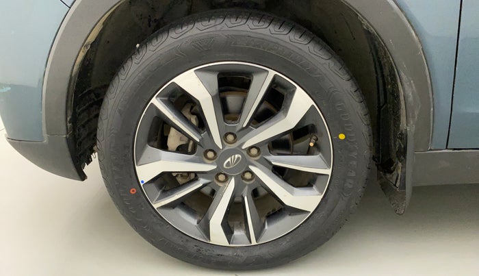 2019 Mahindra XUV300 W8 (O) 1.2 PETROL, Petrol, Manual, 69,490 km, Left Front Wheel