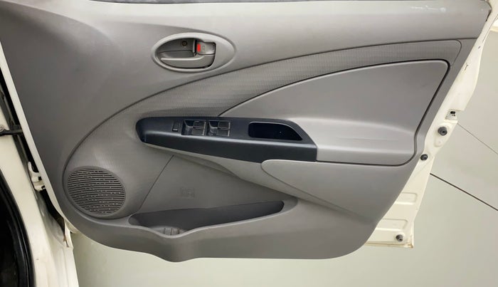 2011 Toyota Etios G, Petrol, Manual, 73,548 km, Driver Side Door Panels Control