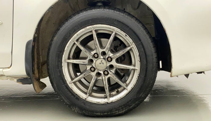 2011 Toyota Etios G, Petrol, Manual, 73,548 km, Right Front Wheel
