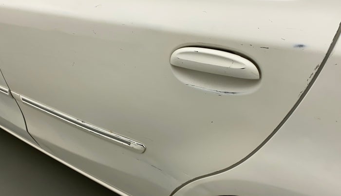2011 Toyota Etios G, Petrol, Manual, 73,548 km, Rear left door - Paint has faded