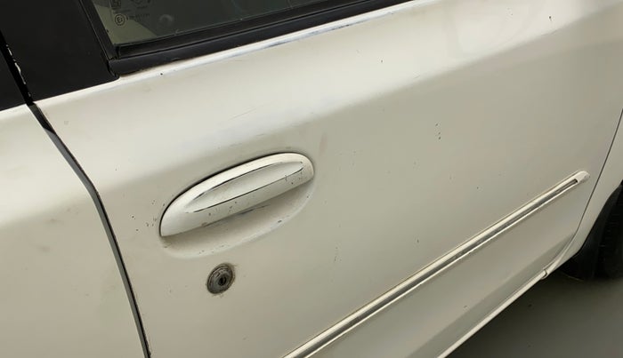 2011 Toyota Etios G, Petrol, Manual, 73,548 km, Driver-side door - Paint has faded
