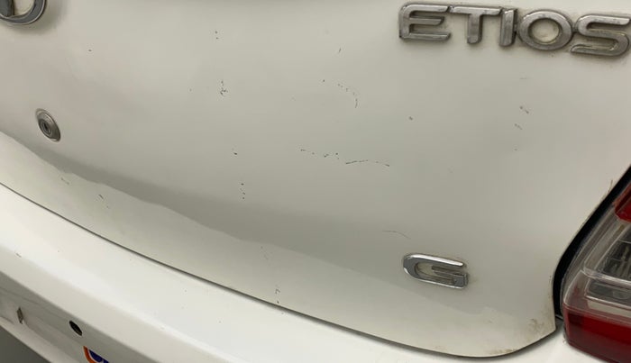 2011 Toyota Etios G, Petrol, Manual, 73,548 km, Dicky (Boot door) - Minor scratches