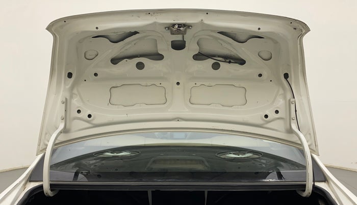 2011 Toyota Etios G, Petrol, Manual, 73,548 km, Boot Door Open