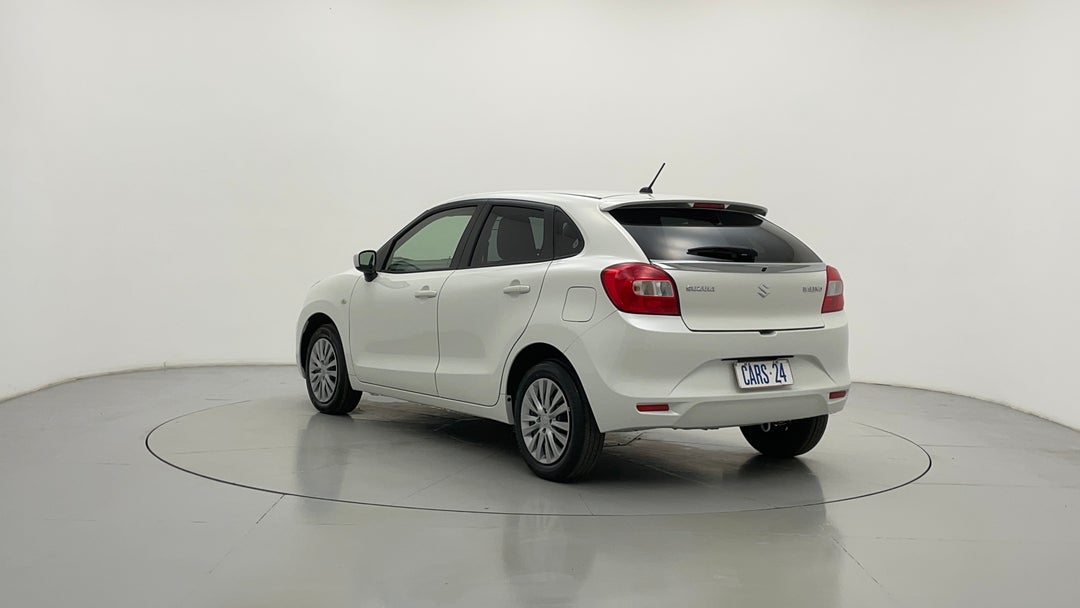 Left Back Diagonal (45- Degree) View