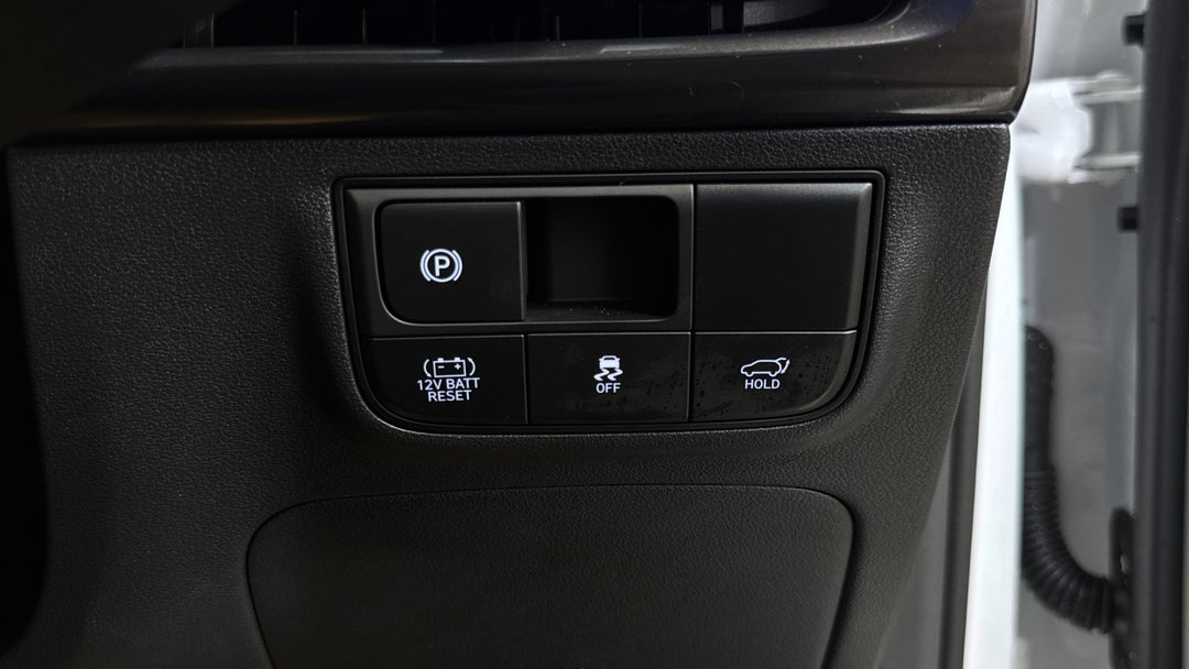 2025 Hyundai Tucson Premium N Line Hybrid (AWD), Automatic, 16163 km, Utility Switches/Buttons